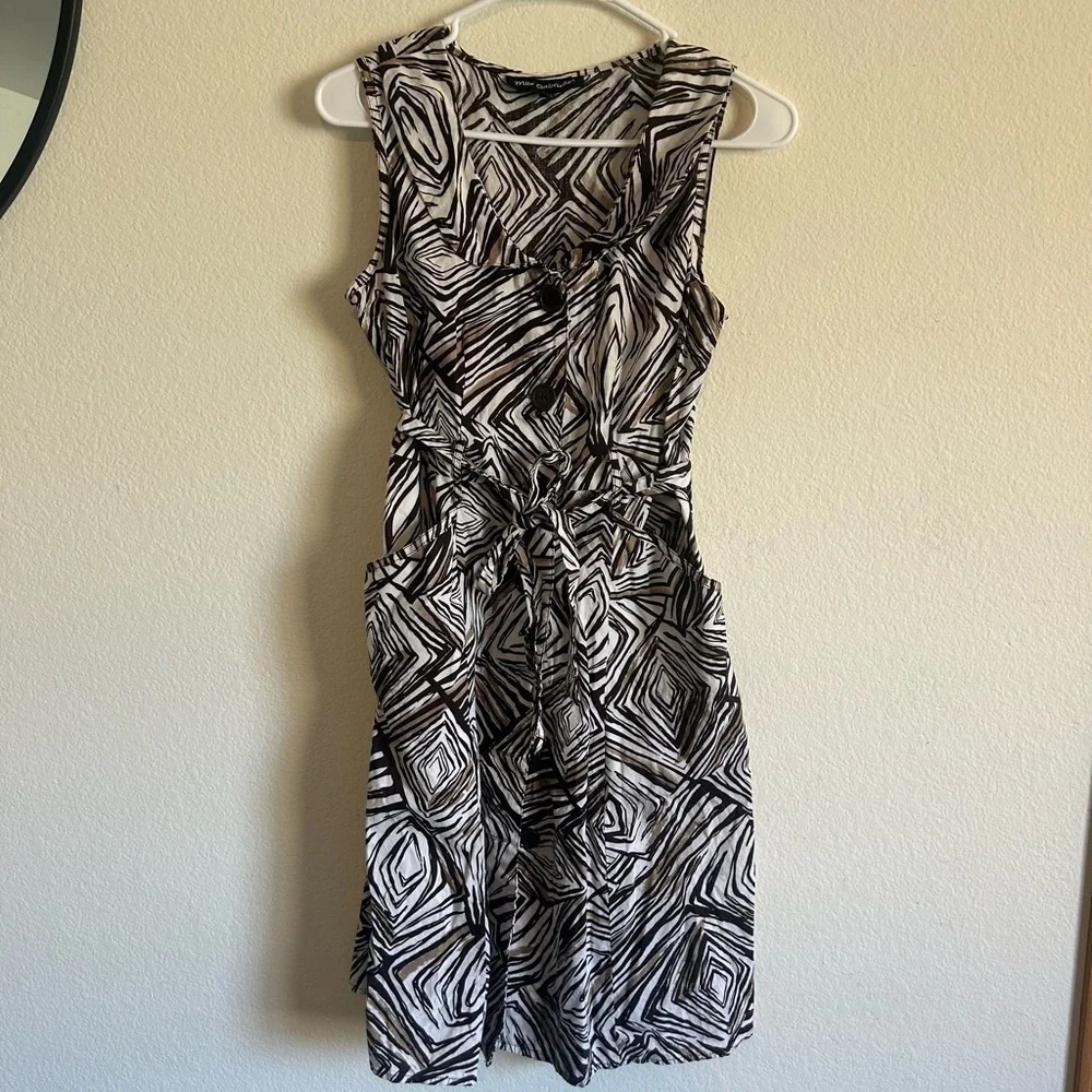 Mile Gabrielle Womens Size PM Brown & White Patterned Button Up Sleeveless Dress